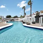 Puerto Chico 6