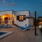 Remarkable 3-Bed Villa In Playa Blanca