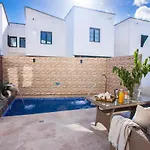 Casa Evelyn Piscina Climatizada