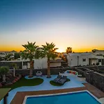 Villa Lucero