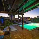 Villa Lucero