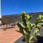 Luna Blanca - Modernes Ferienhaus Mit Privat Pool & Wlan