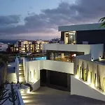 Villa Infinity
