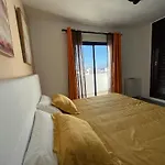 House White Beach