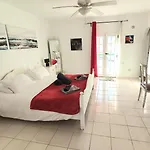 Stunning Sea View Villa With 6 Bedrooms & Heated Pool - Villa Renaissance