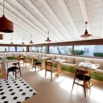 H10 Sentido White Suites