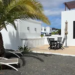 Lovely Casa Felicidad, swimming pool, Wifi x private garden