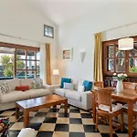 Villa Ambar Cherry