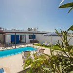 Las Marinas Deluxe