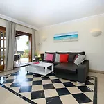 Hipoclub Villas,\