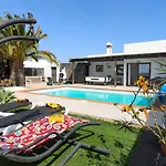 Villa Mariola