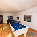 Villa Montana - Lh113 By Villas Now Ltd