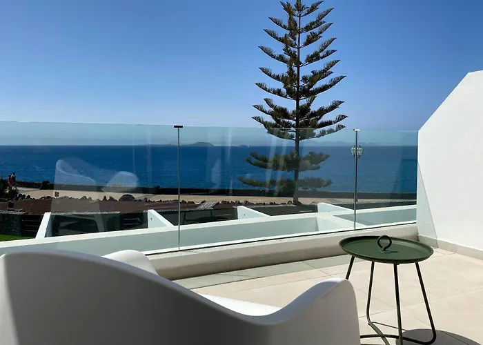 Marina Suites 8