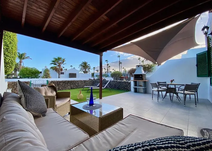 TERRACITAS 3 HIRU , Coqueto bungalow con AC , terraza y piscina comunitaria
