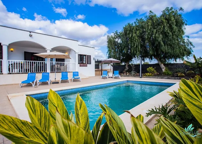 Remarkable 3-Bed Villa In Playa Blanca