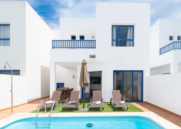 Luxury 3-Bedroom Villa With Heated Private Pool - In Marina Rubicon, Playa Blanca, Lanzarote