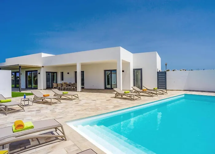 Villa Tirma By Villa Plus