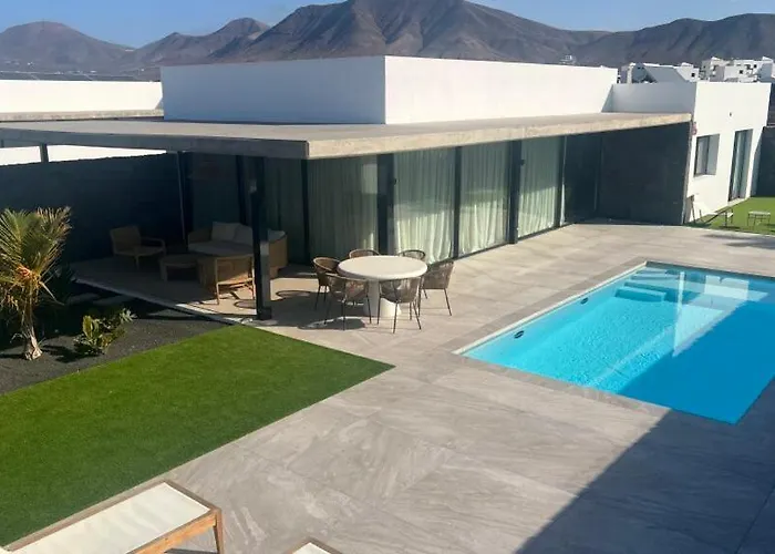 Villa Macaronesian