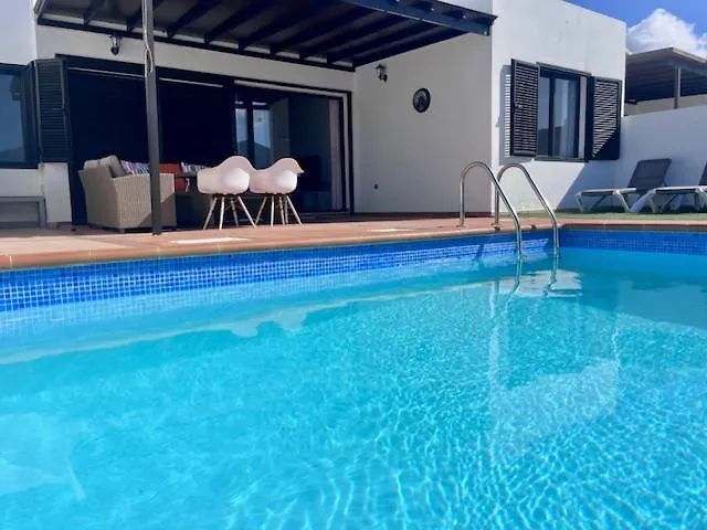 Villa Molina By Mhousing