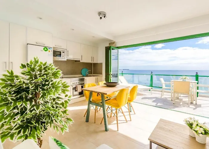 Sea Breeze Apartment