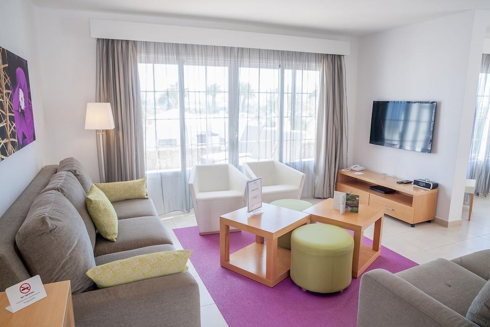Jardines Del Sol By Diamond Aparthotel