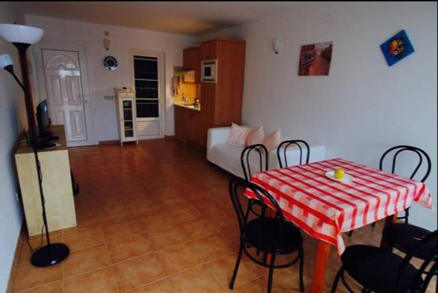Backpackers Playa Blanca *