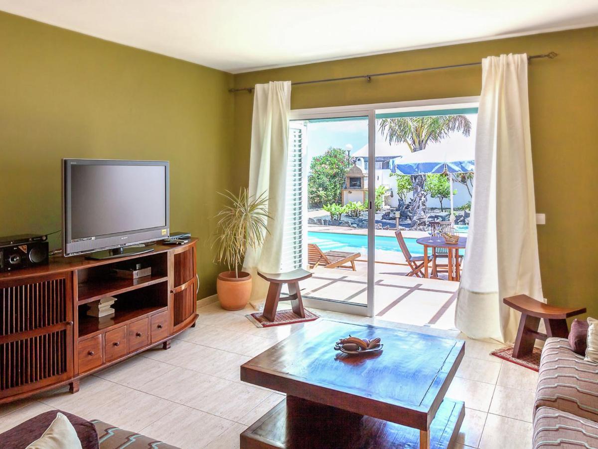 Villa Belvilla By Oyo Mango 4 Pax