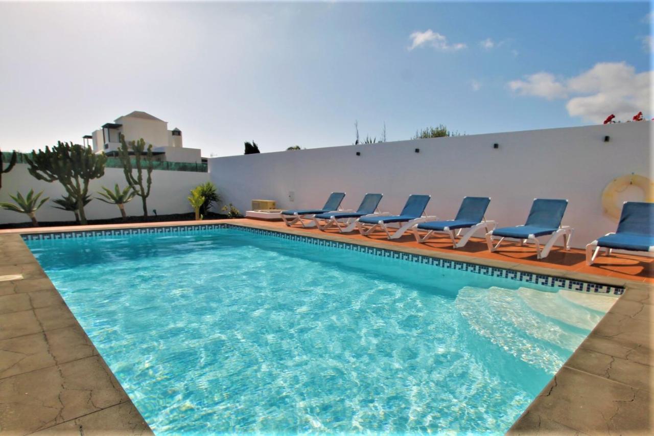 Villa Casa Vacacional Con Piscina Climatizada El Cobre 22 Playa Blanca (Lanzarote)