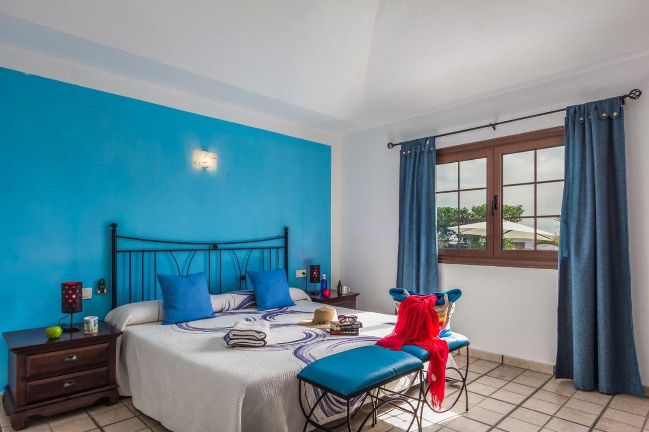 Lomas Villa *