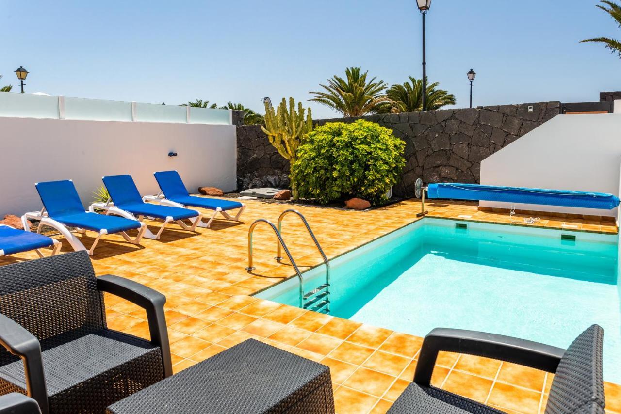 Blue Sea Playa Blanca Villa