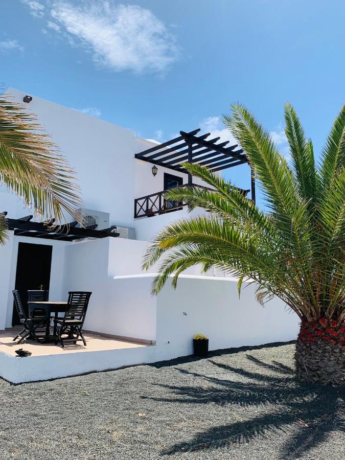 Lovely Casa Felicidad, Swimming Pool, Wifi X Private Garden Сasa de vacaciones Playa Blanca (Lanzarote)