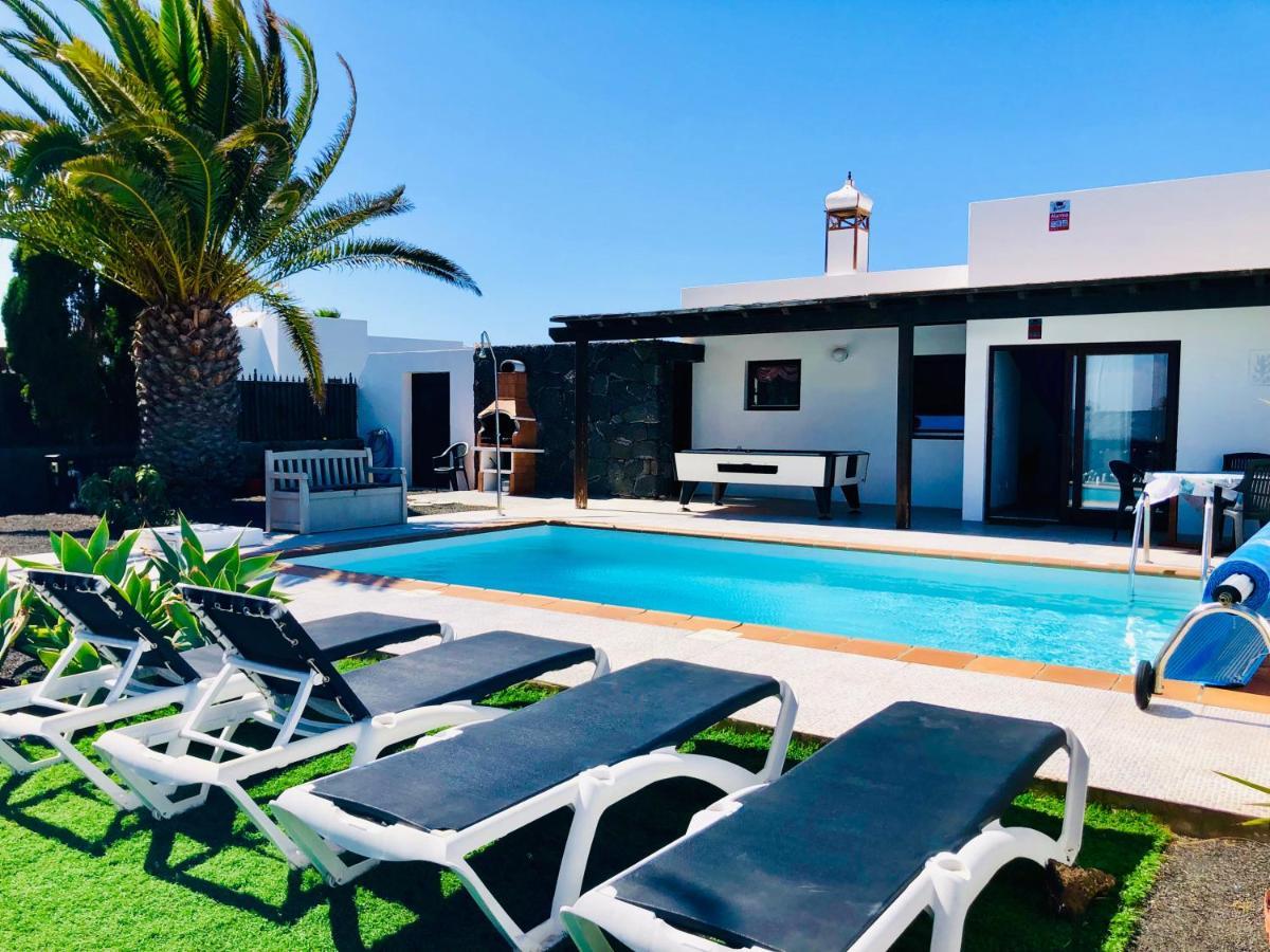 Mariola With Private Pool, Sea View, Sat-tv & Free Wifi *