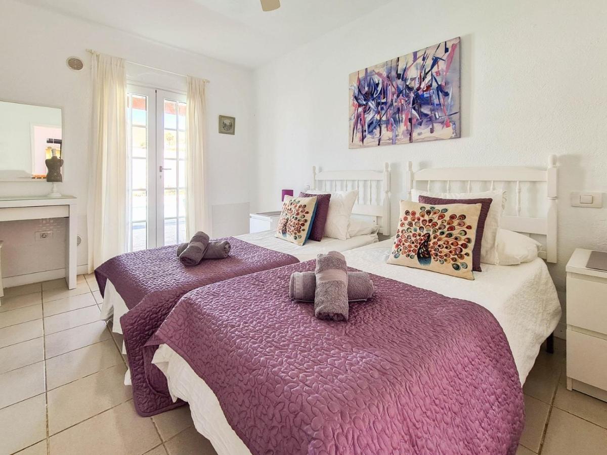 Stunning Sea View With 6 Bedrooms & Heated Pool - Renaissance Villa *