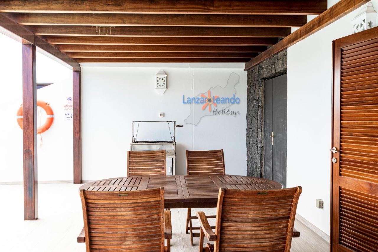 Del Mar Villa *