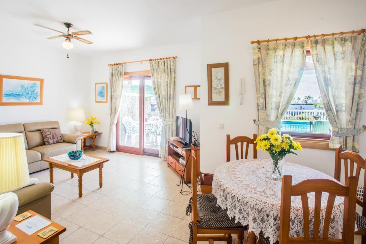 Villa Beautiful 2 Bed With Large Pool Casa Manana