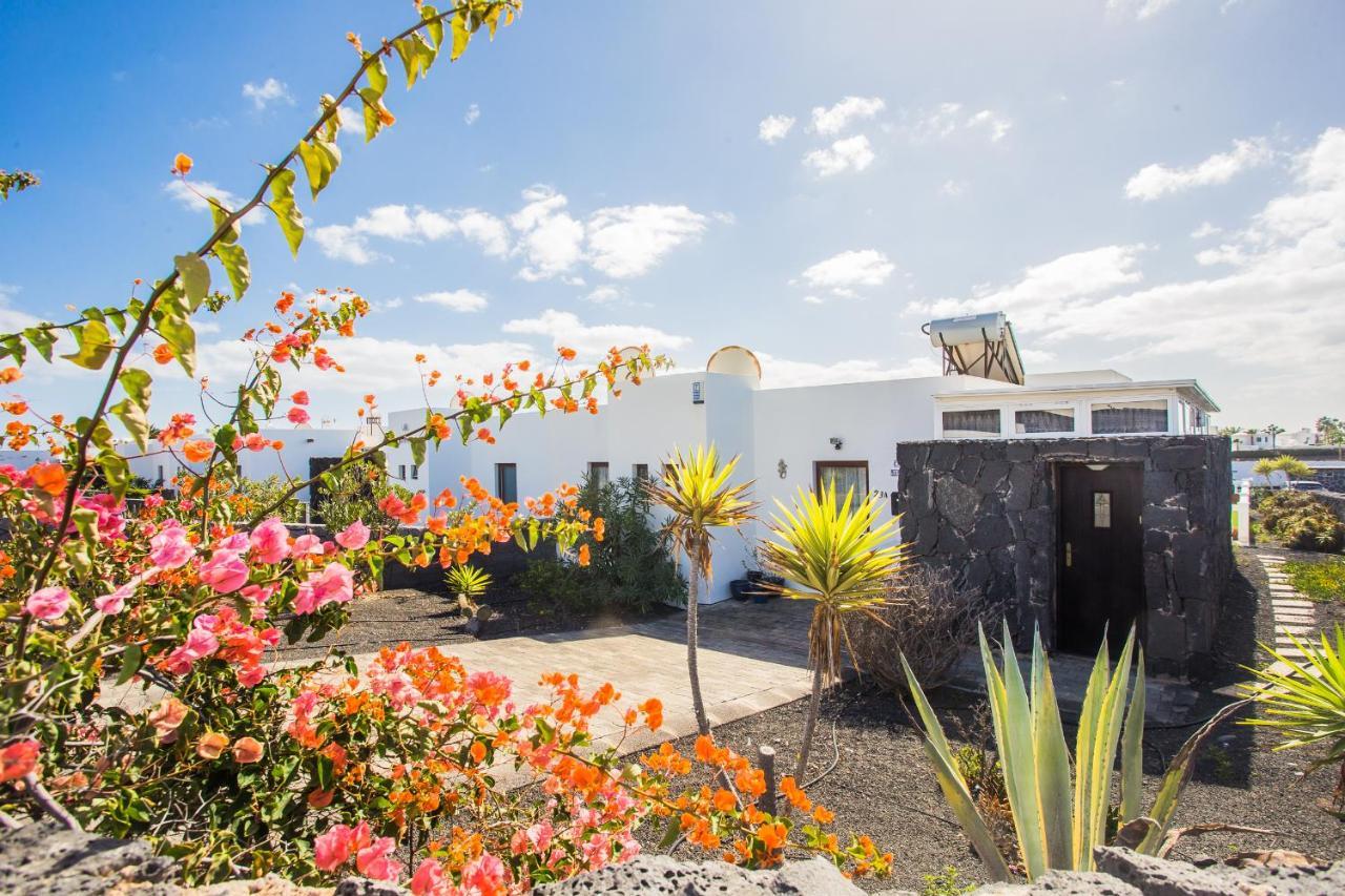 Villa Beautiful 2 Bed With Large Pool Casa Manana