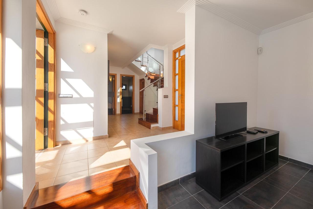 Ereza Villas Camelot *
