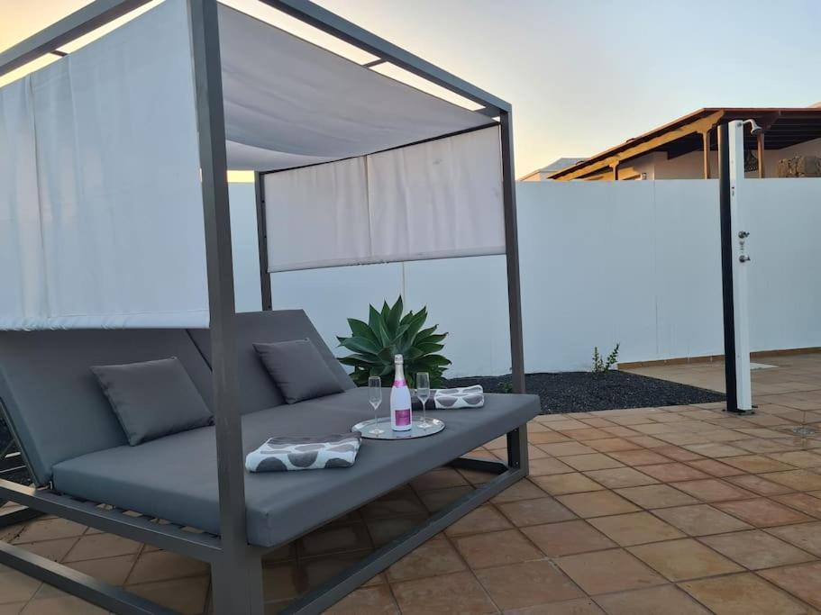 Villa Luxury 4-bedroom With Heated Pool + Sea View Playa Blanca (Lanzarote)