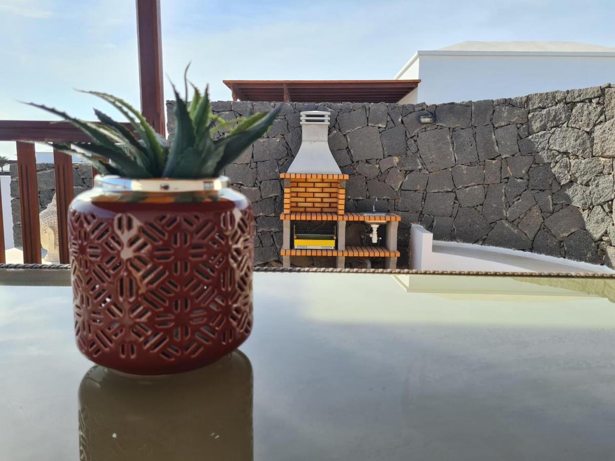 Luxury 4-bedroom With Heated Pool + Sea View * Playa Blanca (Lanzarote)