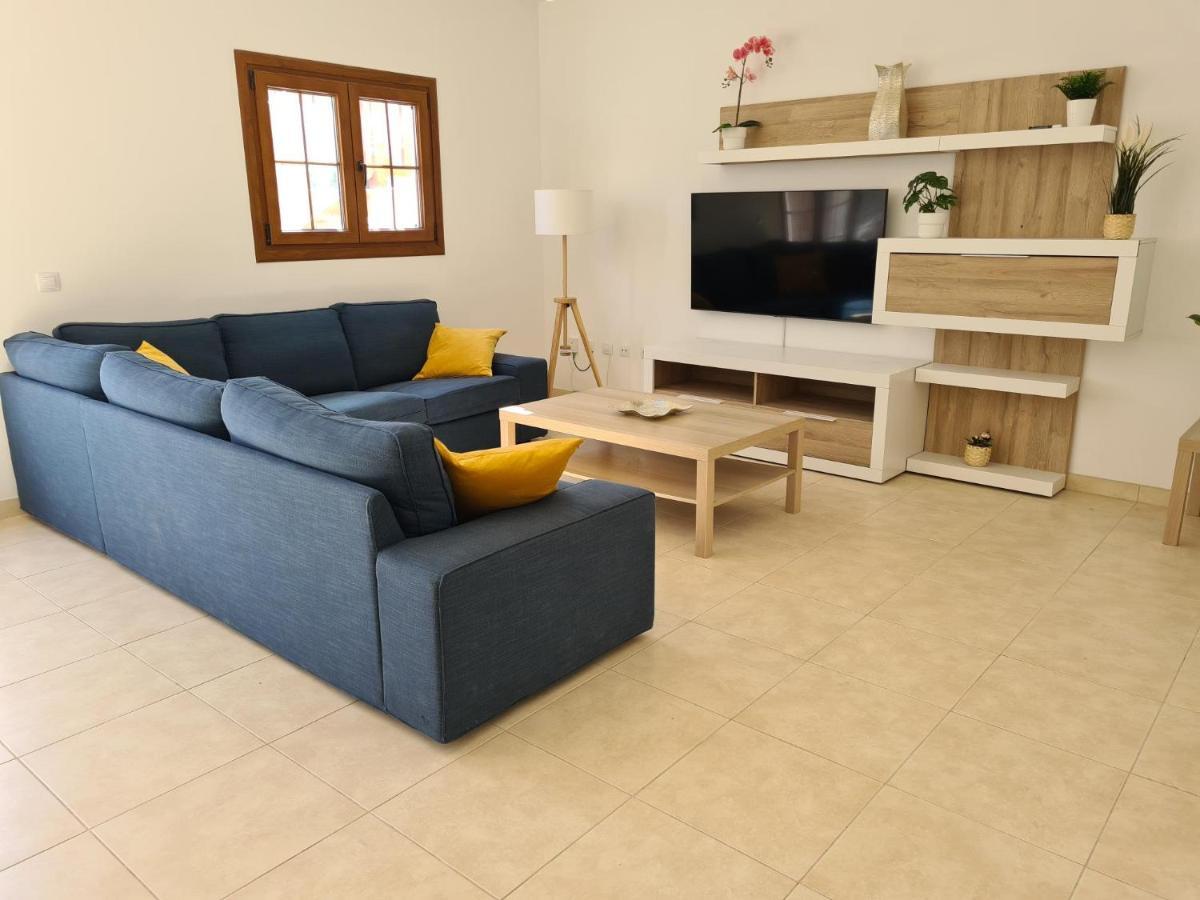 Villa Luxury 4-bedroom With Heated Pool + Sea View Playa Blanca (Lanzarote)