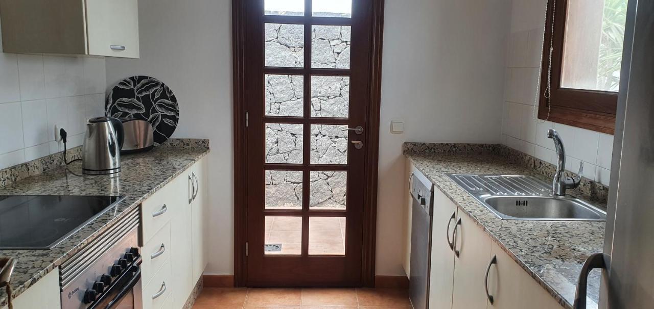 Super Detached Private Near The Beach- Heated Pool-wifi-uk Tv *