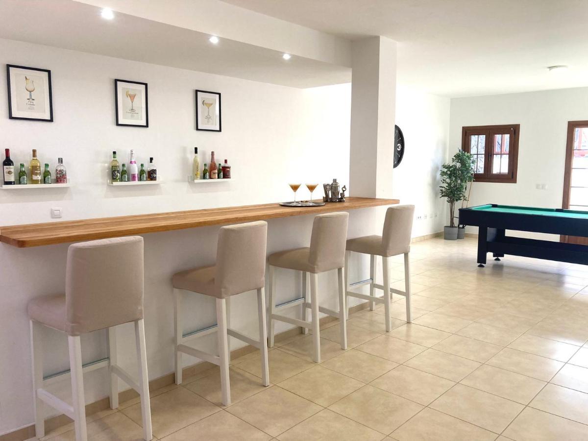 Luxury 4-bedroom With Heated Pool + Sea View Playa Blanca (Lanzarote)
