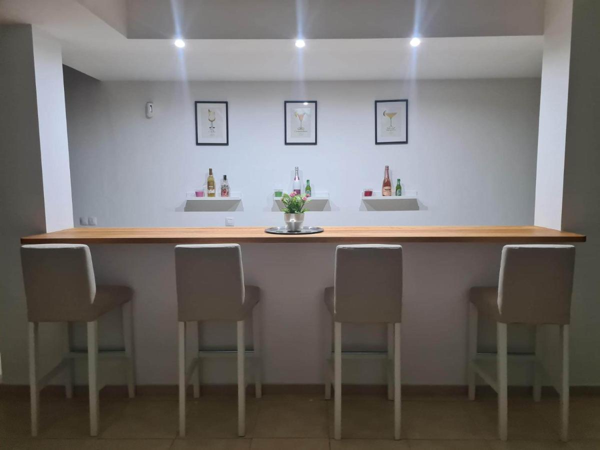 Luxury 4-bedroom With Heated Pool + Sea View * Playa Blanca (Lanzarote)