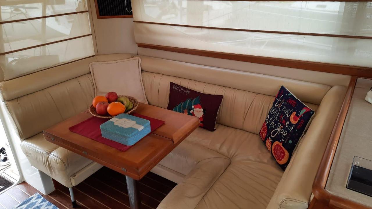 Yaku Wayra Charter Botel