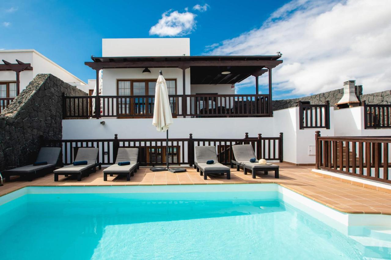 Vista Reina - Luxury 6 Bedroom - Vista Lobos - Playa Blanca *