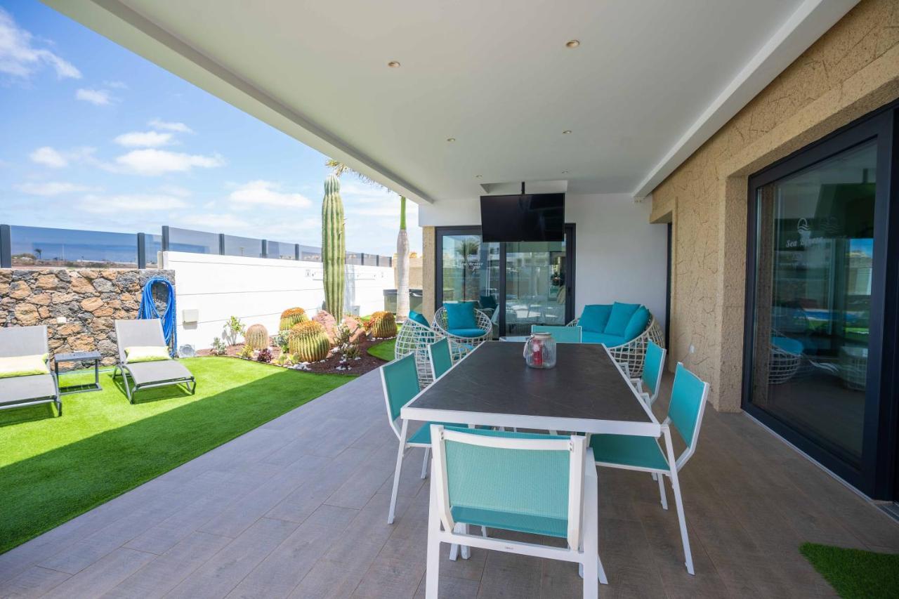 Sea Breeze Lapa And Claca Villa