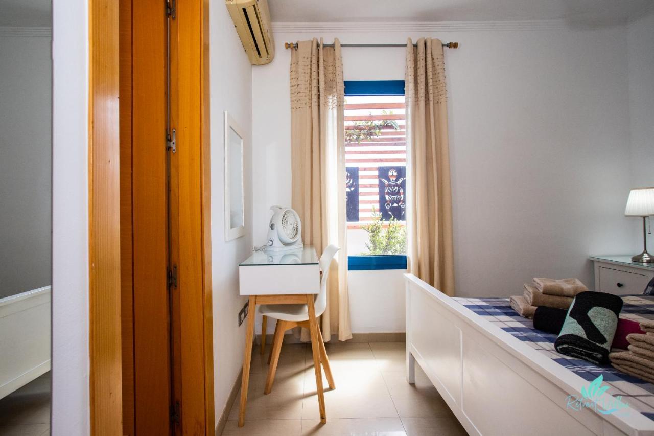 Captivating 2-bed In Pousada Playa Blanca (Lanzarote)