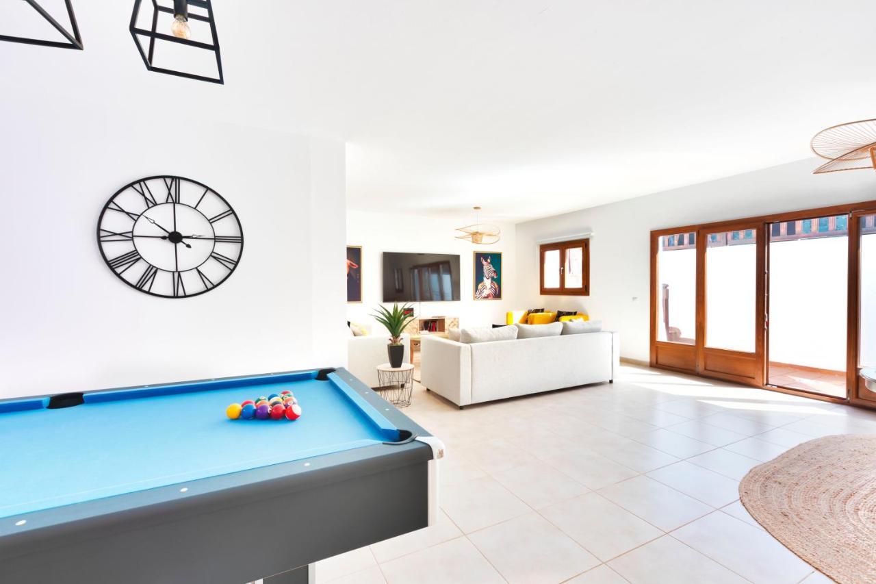 Amigos 200 Mq, With Bar, Hot Pool, Billiard And Bbq Playa Blanca (Lanzarote)