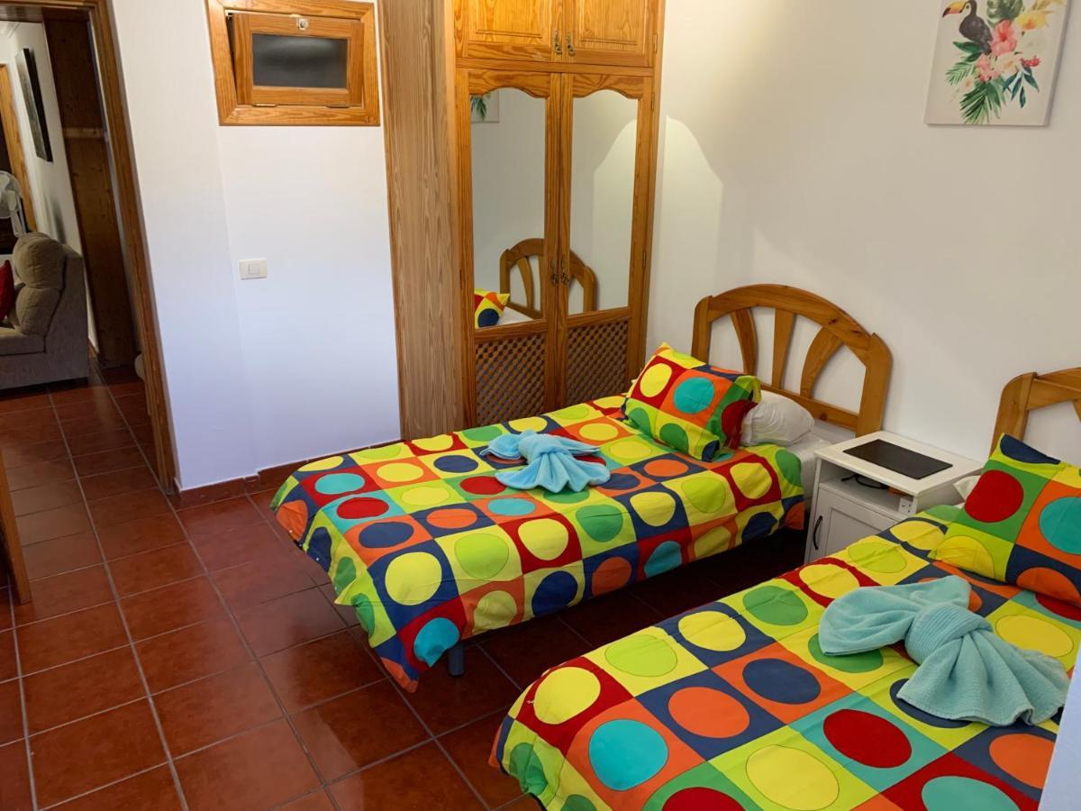 Basement Very Large Fantastic Location Apartamento *
