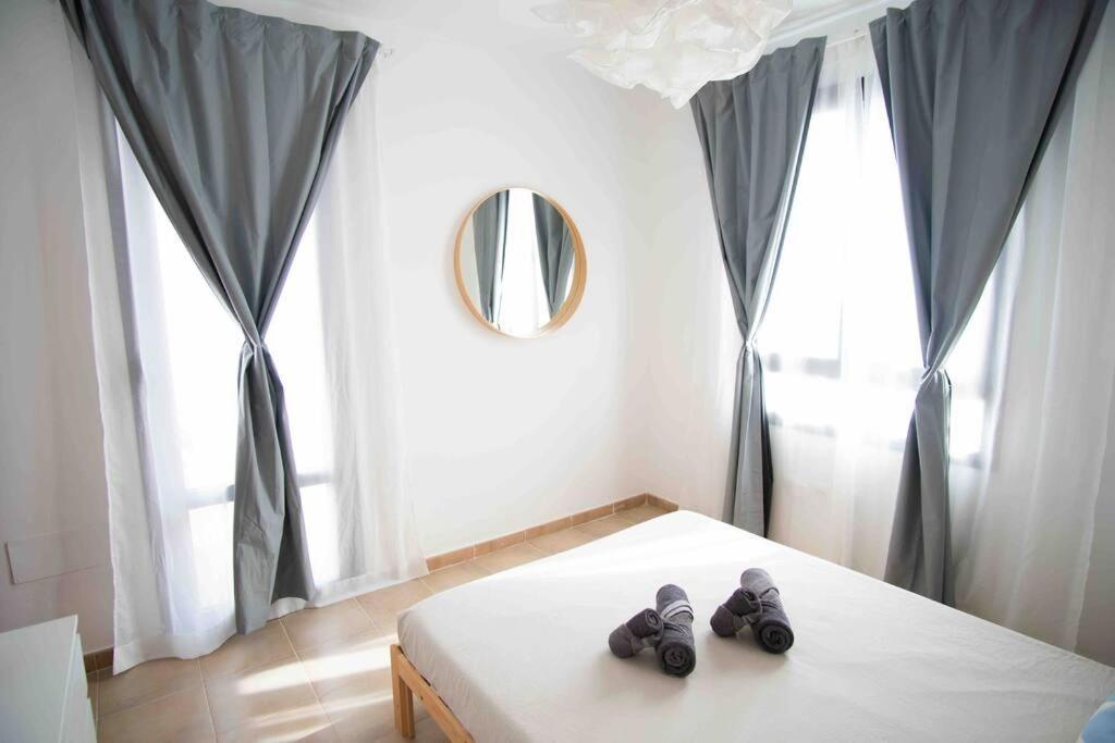 Luna Blanca - Modernes Ferienhaus Mit Privat Pool & Wlan Villa